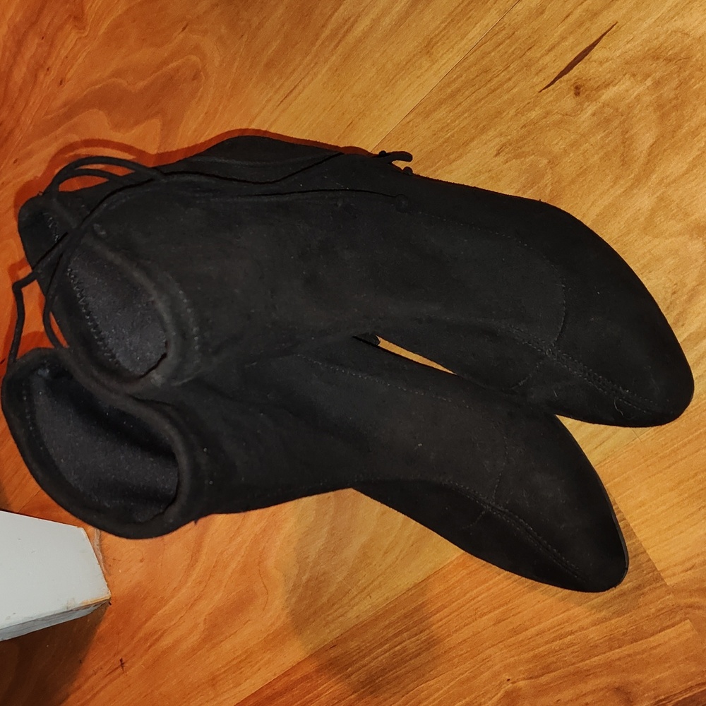🖤 Shein Suede Ankle Tie sock boots, Sz 7 🖤 Soo Cute - Picture 2 of 5